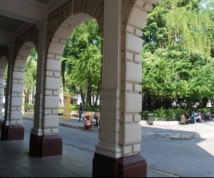 Vista hacia el Parque Bolívar. Fuente: Panoramio.com Por: Carlos Ruiz Badilla